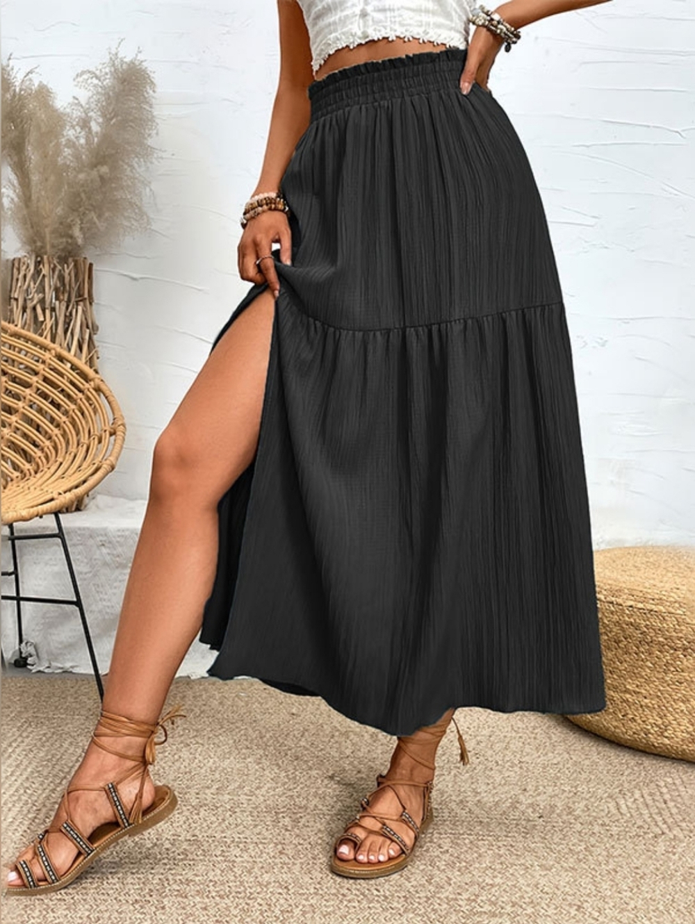 Women's Black High-Waist Maxi Skirt with Side Slit - Picture 4 of 6